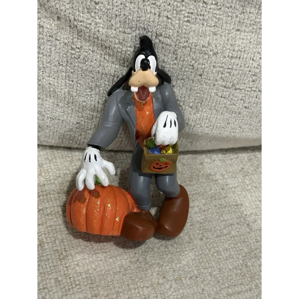 Halloween Trick Or Treat Pluto‎ & Goofy Statue Decorative